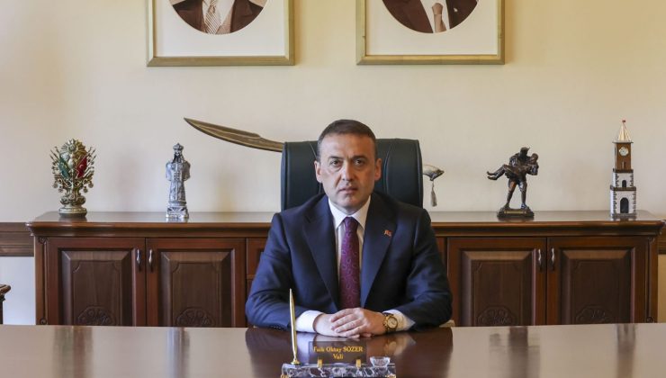 Bilecik Valisi Faik Oktay Sözer’den 10 Ocak İdareciler Günü Mesajı: “İdareciler Devletin Sahadaki Teminatıdır”