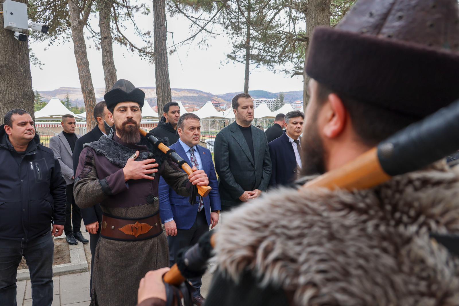 BOZDAĞ FİLM’DEN BİLECİK’E TARİHİ ZİYARET: OSMANLI’NIN MAYALANDIĞI TOPRAKLARDA ANLAMLI BULUŞMA