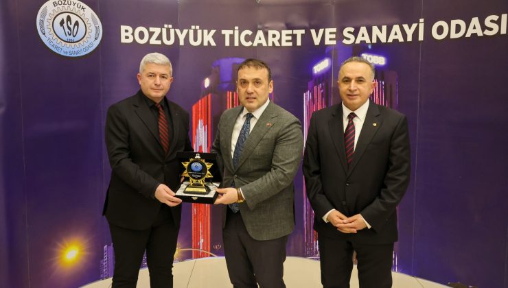 BOZÜYÜK’TE VERGİ REKORTMENLERİ ONURLANDIRILDI