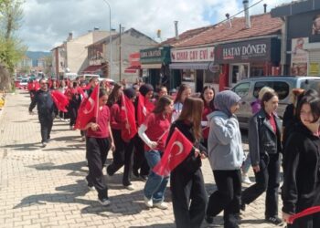 “19 Mayıs Coşkusu Pazaryeri’ni Sardı”