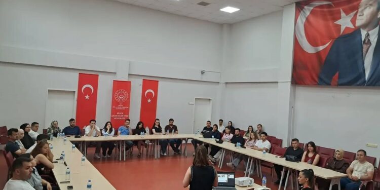 EVLENECEK GENÇLERE EĞİTİM VE SAĞLIK DESTEĞİ