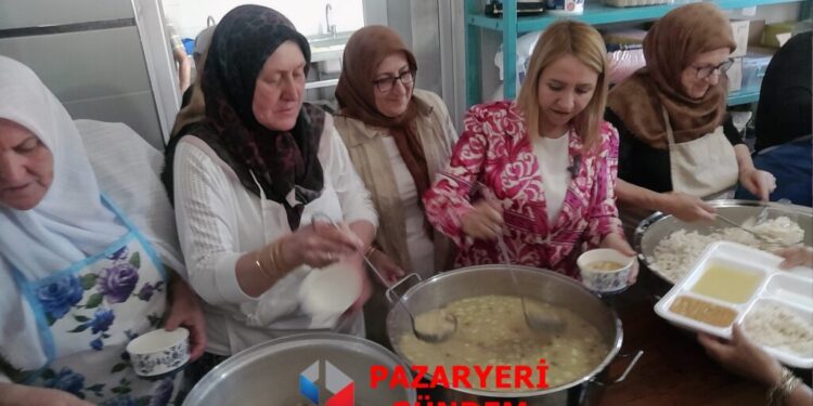Kınık’ta Bin Kişilik Aşure Bereketi!